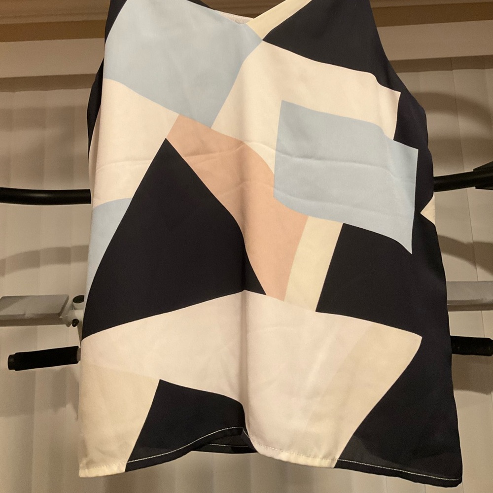 Cute top smooth texture - Picture 2 of 2